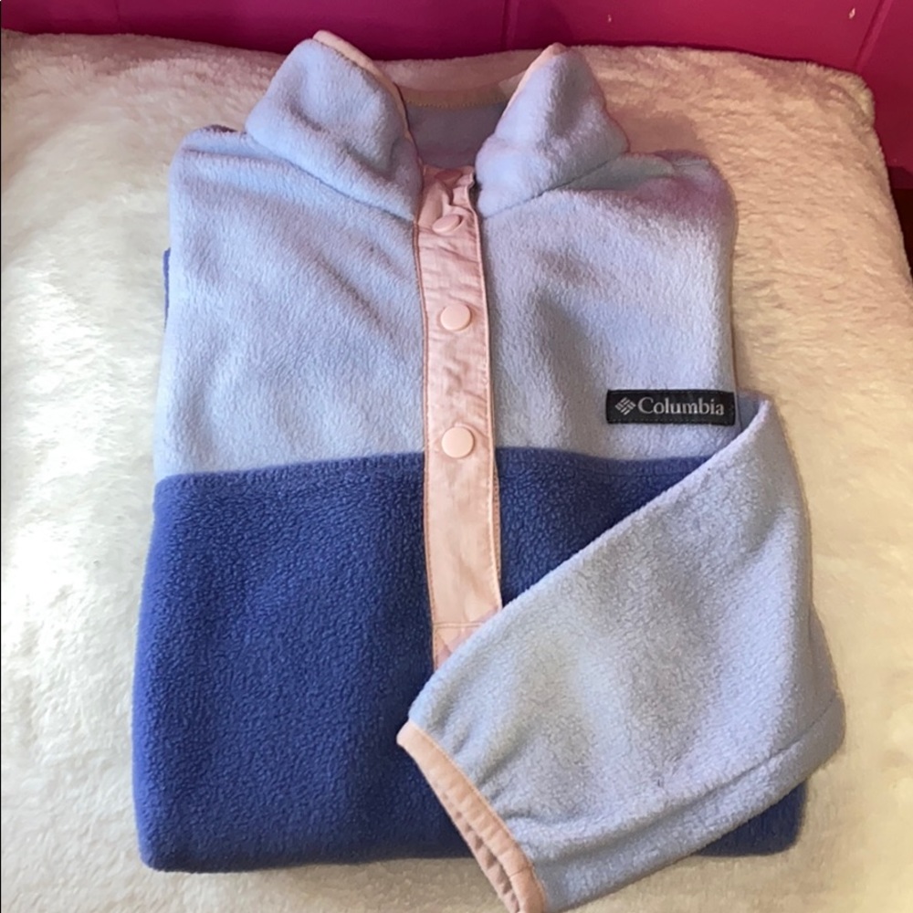 Women’s Columbia sweater
